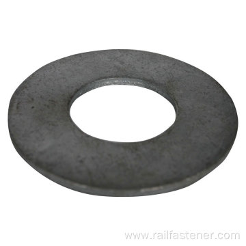 Flat plain washer for rail fastening